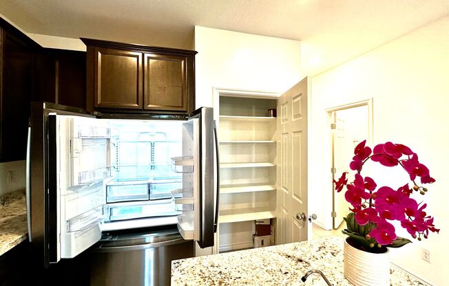 3 beds, 2.5 baths, $1,950