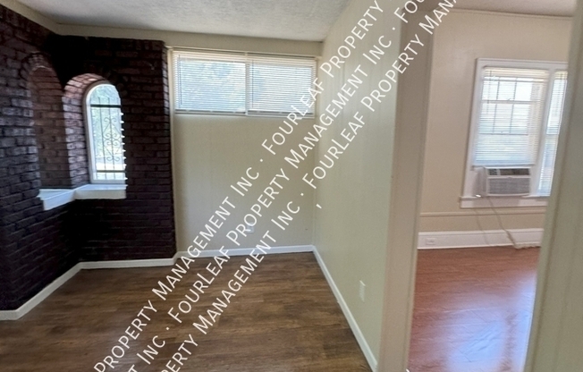 3212 E 5 AVE