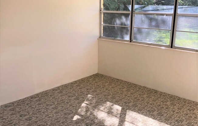 2BR Dade City Apt. Close to PHCC NO APPLICATION FEE! Water, Sewer Trash Inc