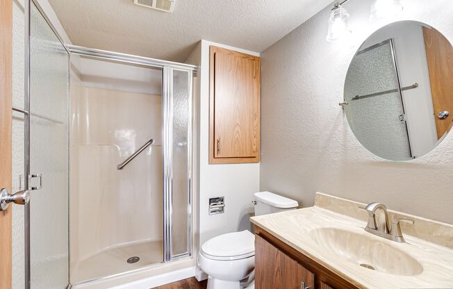 2 beds, 2 baths, 950 sqft, $1,199, Unit 224