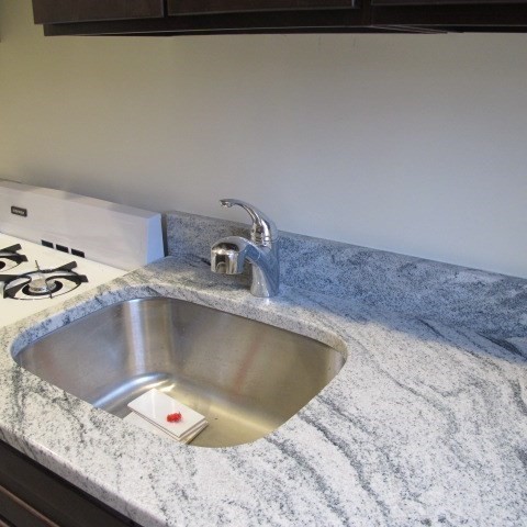 2 beds, 1 bath, 850 sqft, $3,395, Unit 10