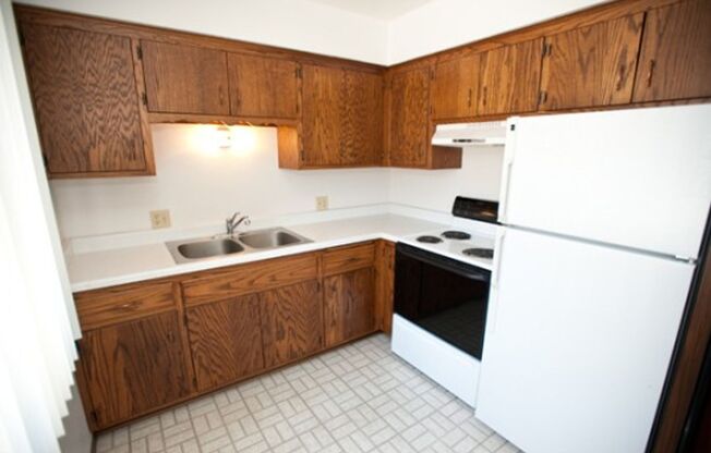 1 bed, 1 bath, 675 sqft, $999, Unit 7910 - 5