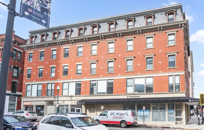 5 7 PLEASANT ST