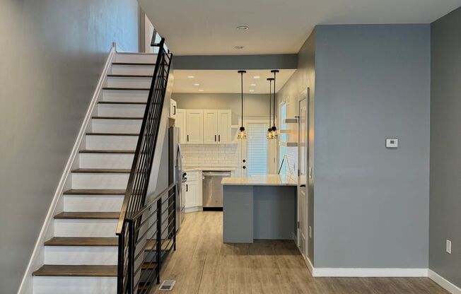3 beds 1.5  bath