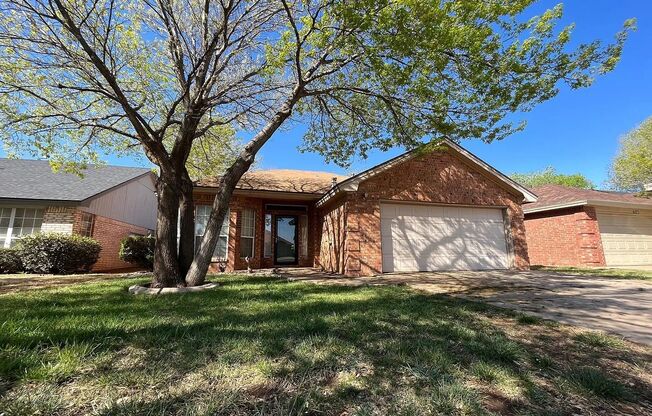 3 bedroom 3 bathroom in Frenship ISD!