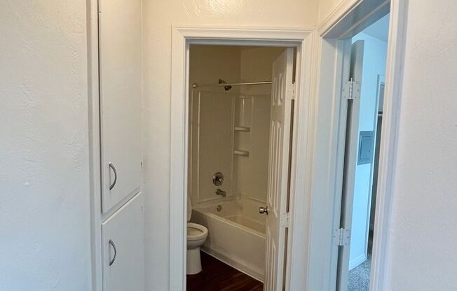 1 bed, 1 bath, 550 sqft, $1,950, Unit 209