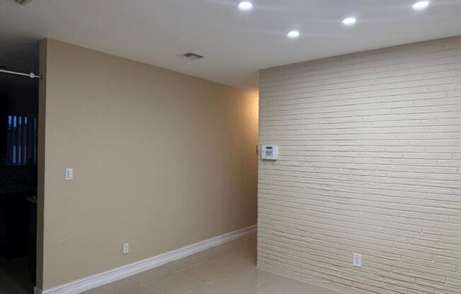 4011 SW 28th St # 4011, West Park, FL 33023