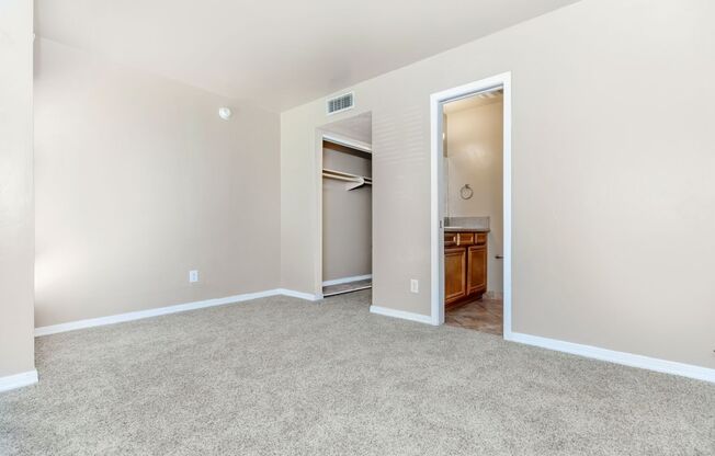 3 beds, 2 baths, 1,010 sqft, $1,360, Unit 151
