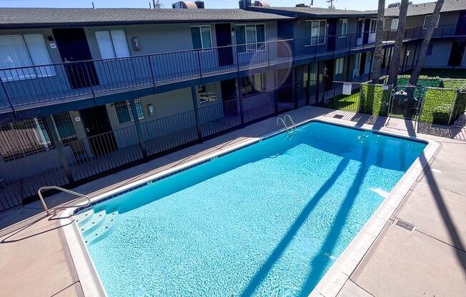 2 beds, 1.5 baths, 900 sqft, $1,250, Unit 32