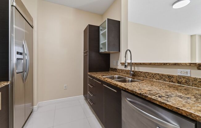 1 bed, 1 bath, 755 sqft, $2,550, Unit #426