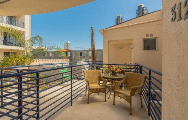 AMAZING 2/2 MARINA DISTRICT CONDO WITH 2 ASSIGNED GARAGE PARKING SPACES