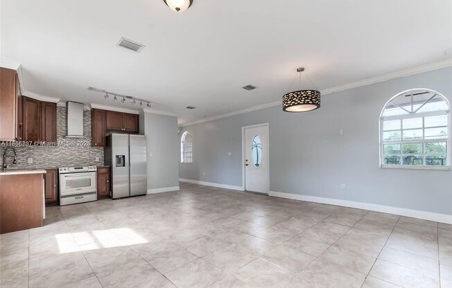 1695 SW 11th Street 203, Miami, FL 33135