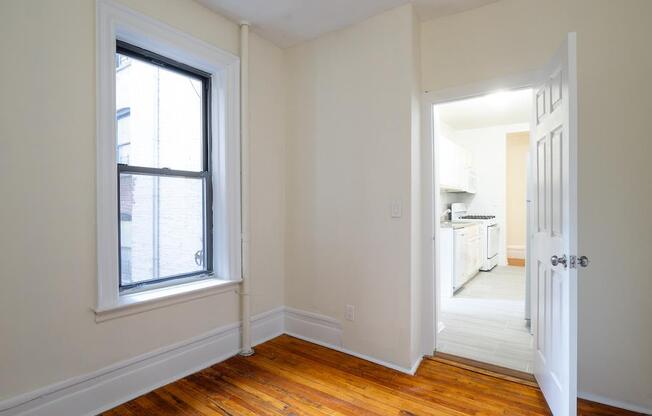 206 W 99 ST