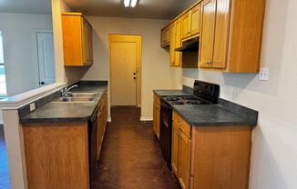 3 beds, 2 baths, $1,350