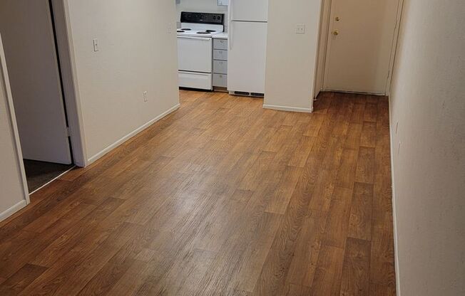 1 bed, 1 bath, 600 sqft, $995, Unit 17A