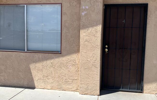 Cute Centrally Located Aparatment!