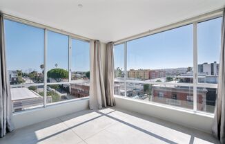 Penthouse unit in Centre Street Lofts San Pedro