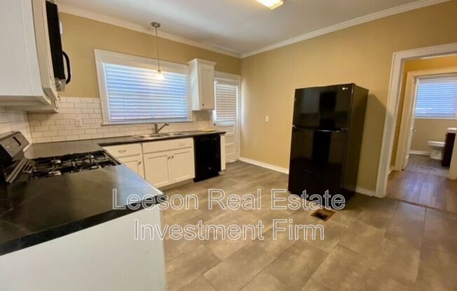810 RUTHERFORD