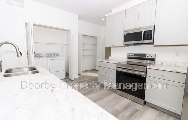 2405 KIRBY AVE