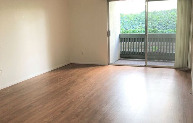 1 bed, 1 bath, $2,200, Unit #137