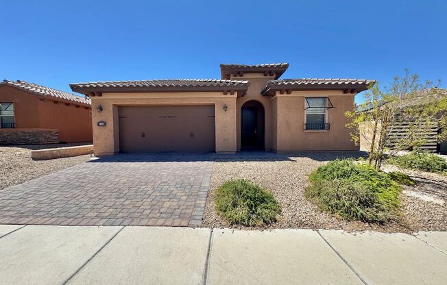 BEAUTIFUL 4 BEDROOM HOME IN GUARD GATED COMMUNITY!