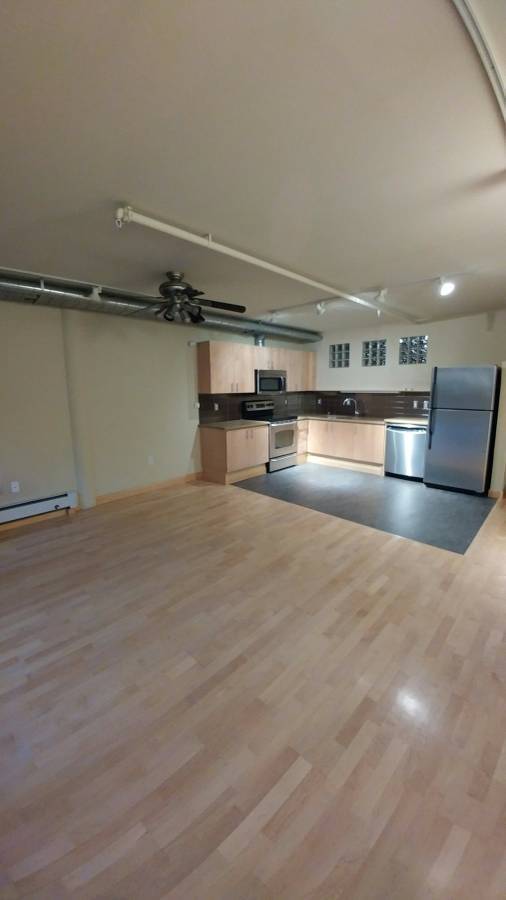 2015 Terry Ave #102