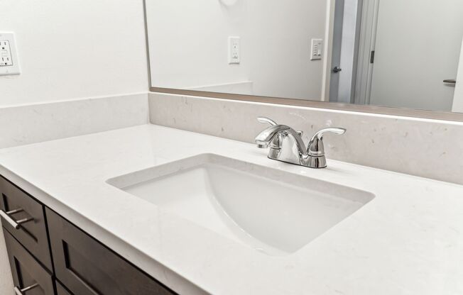 2 beds, 1.5 baths, 1,065 sqft, $1,799, Unit 30