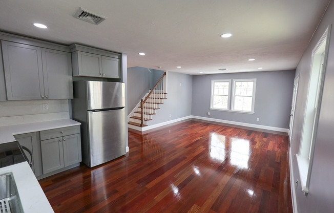 70 MT HOPE ST