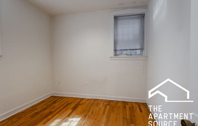 5038 N Wolcott Ave 1
