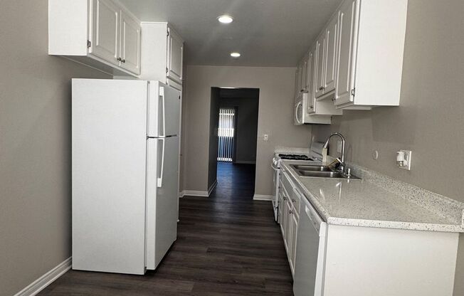 1 bed, 1 bath, 820 sqft, $2,340, Unit S067