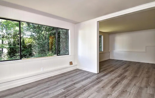 Newly Remodeled 2BR/1BA