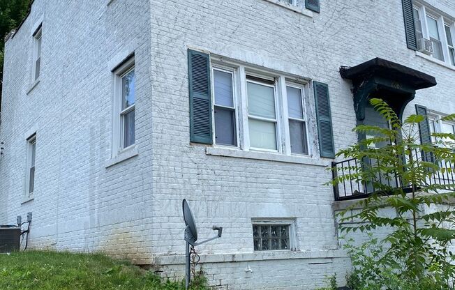 2378 Neil Ave