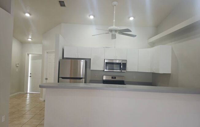 3 bedroom 2 bath 1 car garage duplex