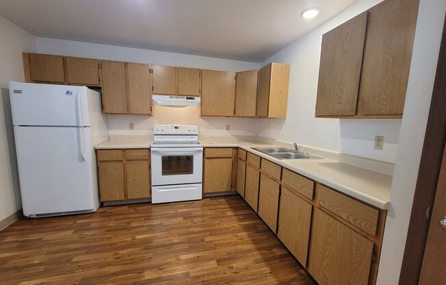 1 bed, 1 bath, 672 sqft, $1,260, Unit 723