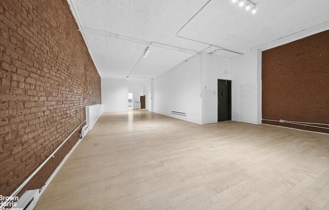 20 Warren Street, New York City, NY, 10007