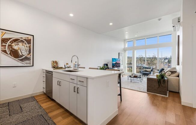 1 bed, 1 bath, 737 sqft, $2,049, Unit 510