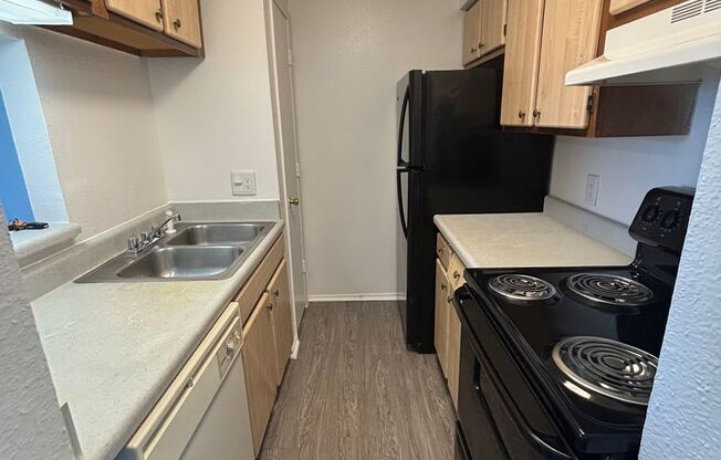1 bed, 1 bath, 527 sqft, $710