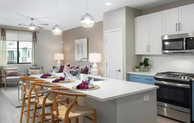 1 bed, 1 bath, 705 sqft, $1,599, Unit 426