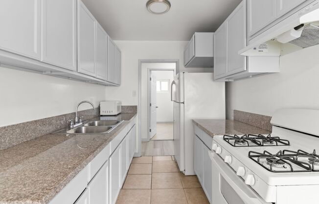 1 bed, 1 bath, 614 sqft, $1,695, Unit 20