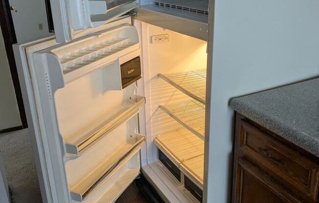 2 beds, 1.5 baths, 1,000 sqft, $1,451, Unit 8199-8199E