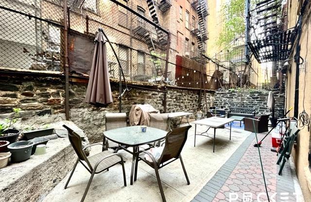 346 E 13th St #22