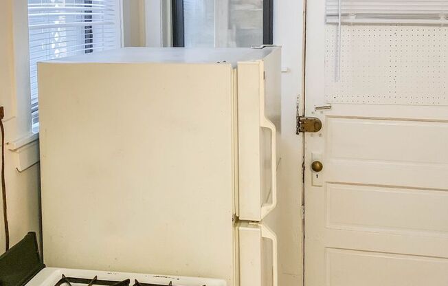 Studio, 1 bath, 520 sqft, $1,775, Unit 630.5-7