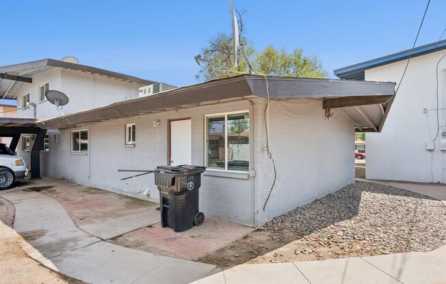449 N Williams
