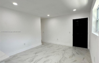 1445 NW 34 ST