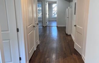 3 beds, 1 bath, $3,400, Unit Unit 1