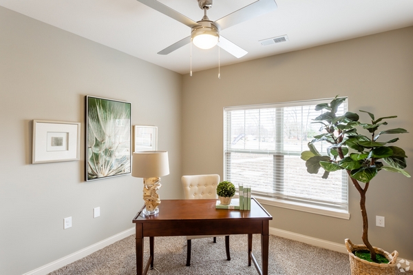 2BR, 2BA - 1,035 SF