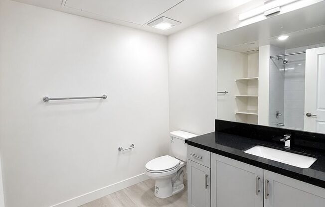 1 bed, 1 bath, 581 sqft, $2,545, Unit T401