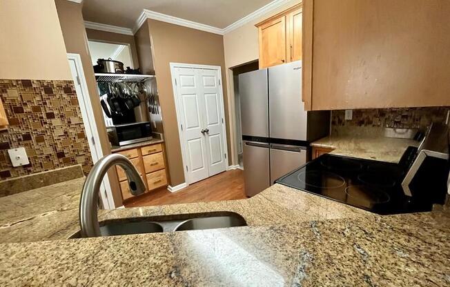 1006 RED HAT LN
