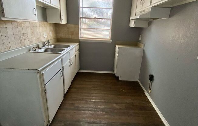 $0 First Month's Rent / $0 Deposit at Move-in