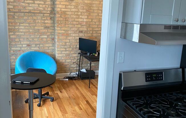 1 bed, 1 bath, $1,400, Unit 3251 - Unit 3A
